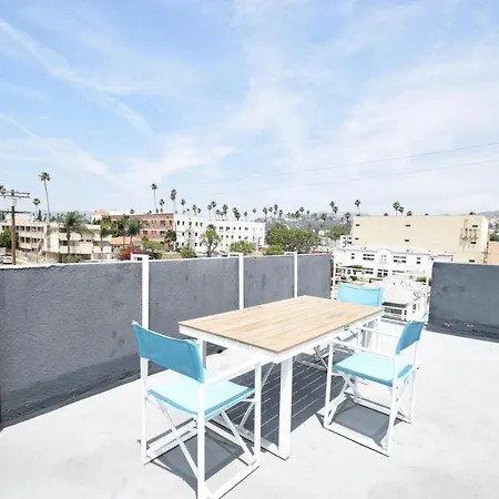 Hollywood Business Suites-3