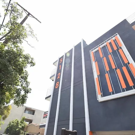 Hollywood Business Suites-2